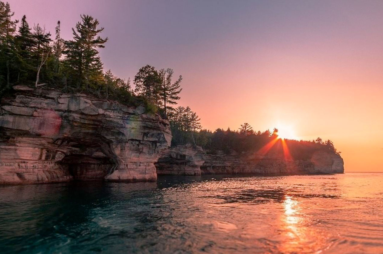 Pictured Rocks Cruises