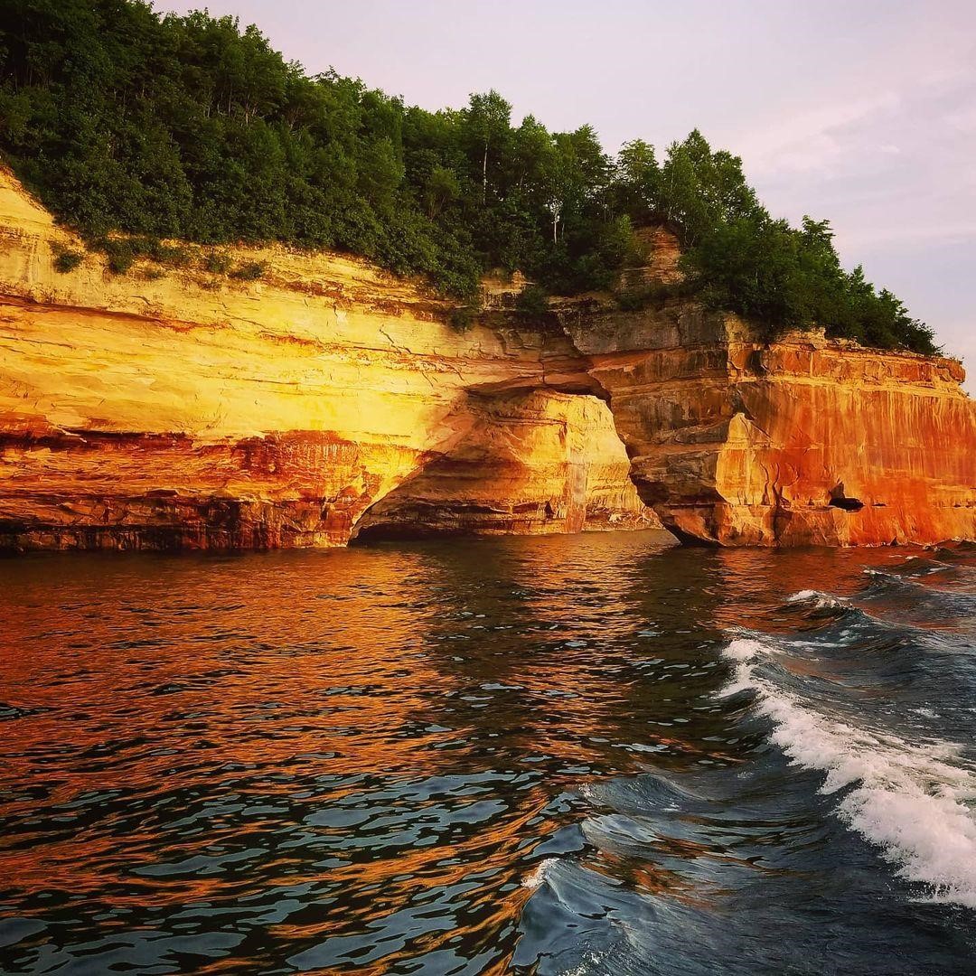 All 95+ Images Pictured Rocks National Lakeshore Sand Point Rd Munising