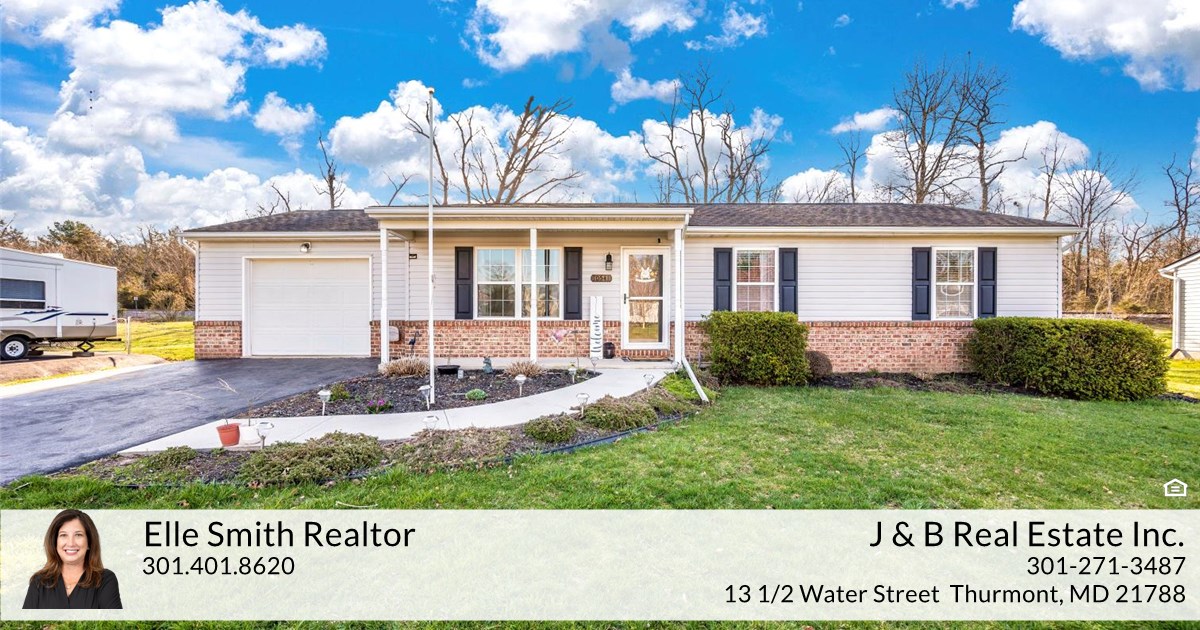 10541 Greenwich Dr, Williamsport, MD 21795