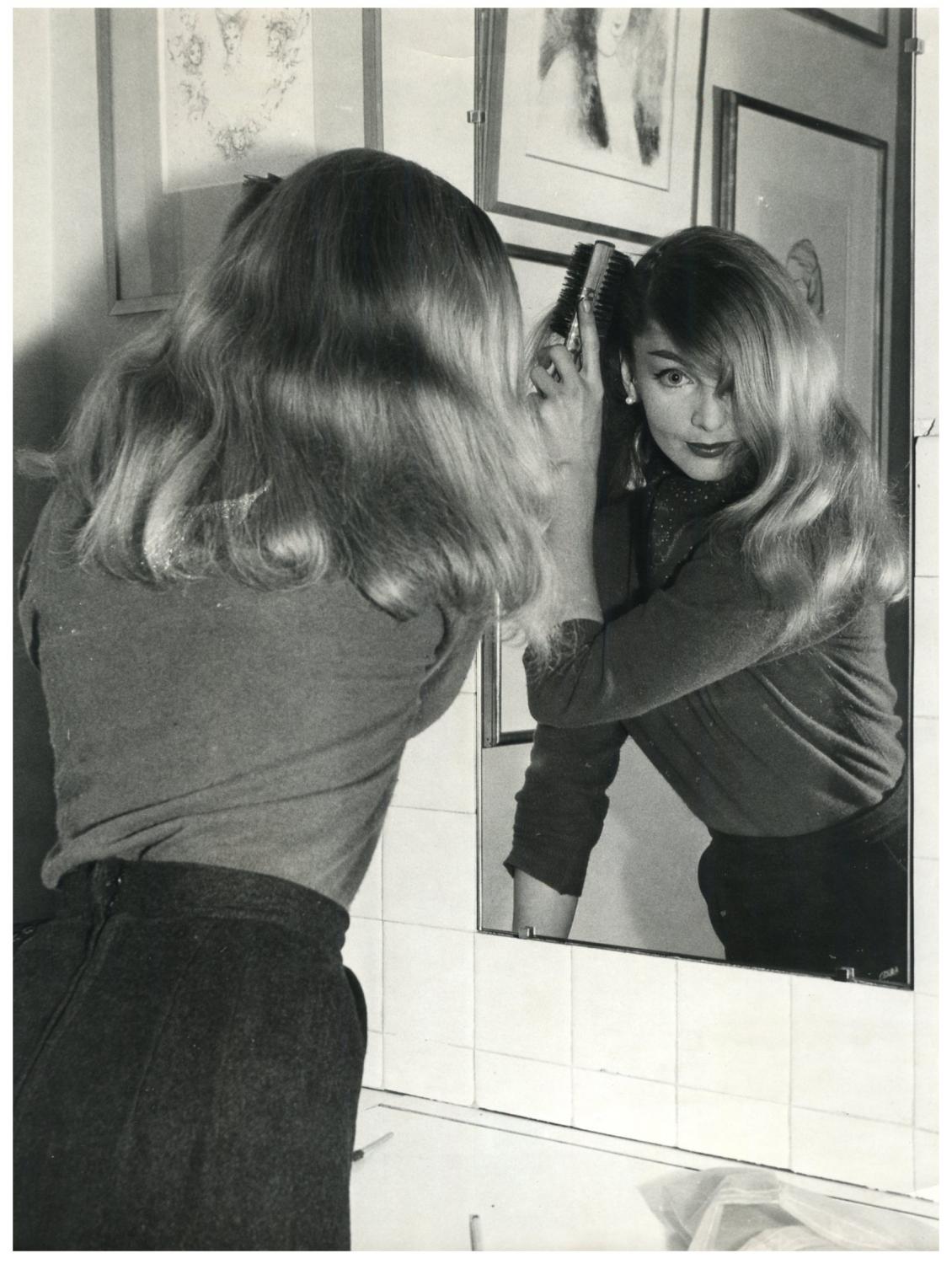 Jane Warner Mirror | Hot Sex Picture