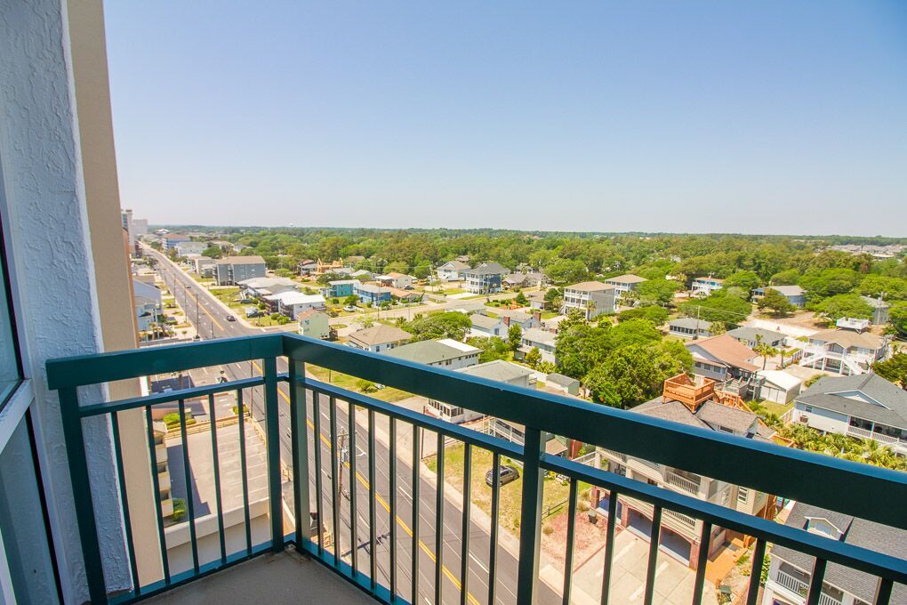 North Shore Villas 1002 Spacious Oceanfront Condo