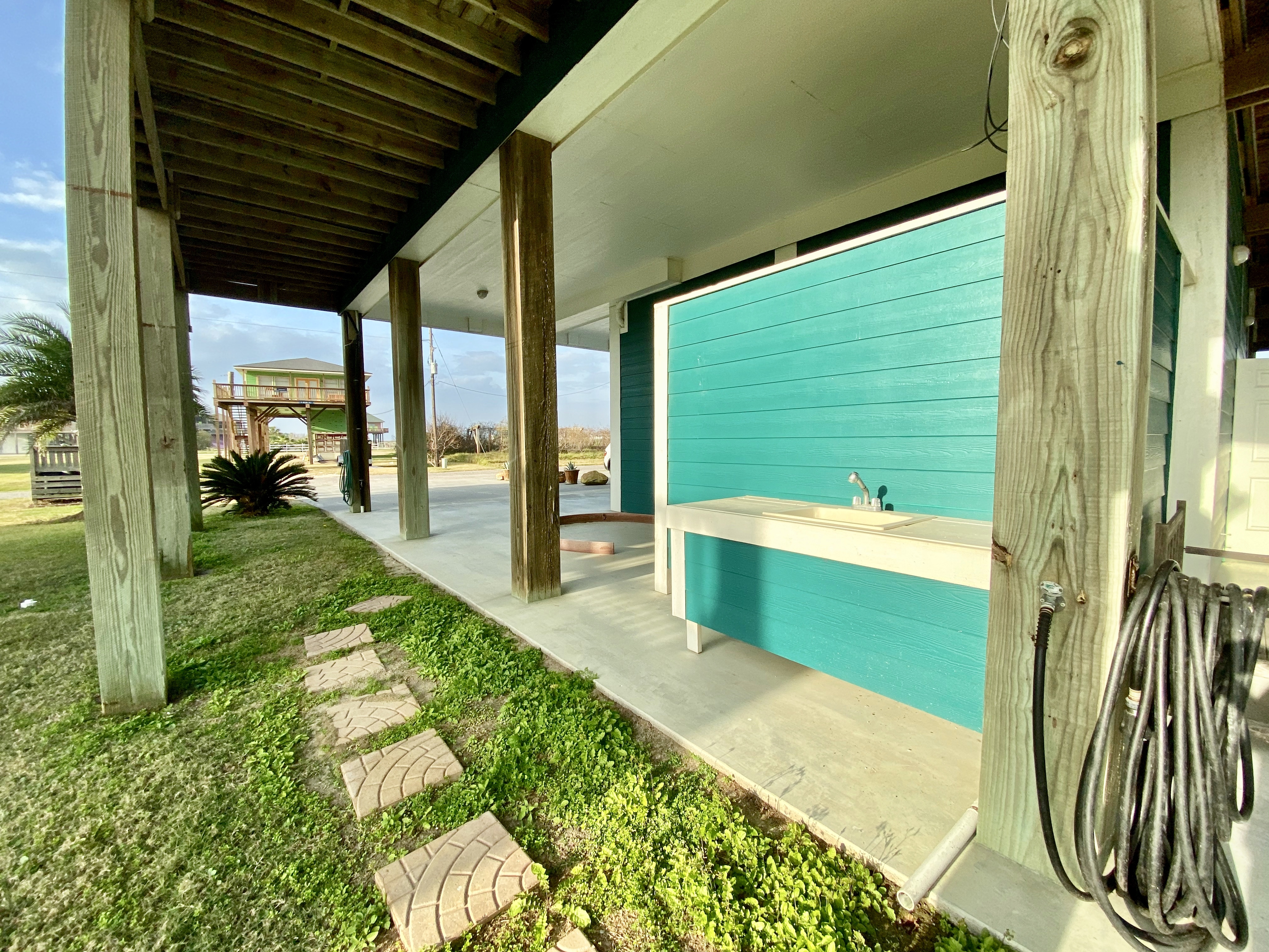 Big C Beach Retreat Vacation Rental in Crystal Beach,TX Cobb Real