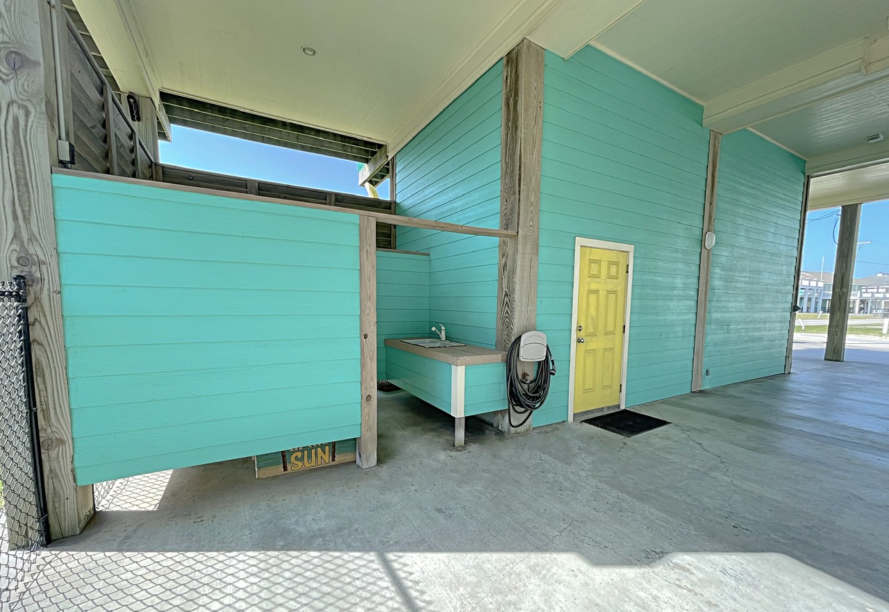 Temporary Sanity Vacation Rental in Crystal Beach,TX Cobb Real Estate
