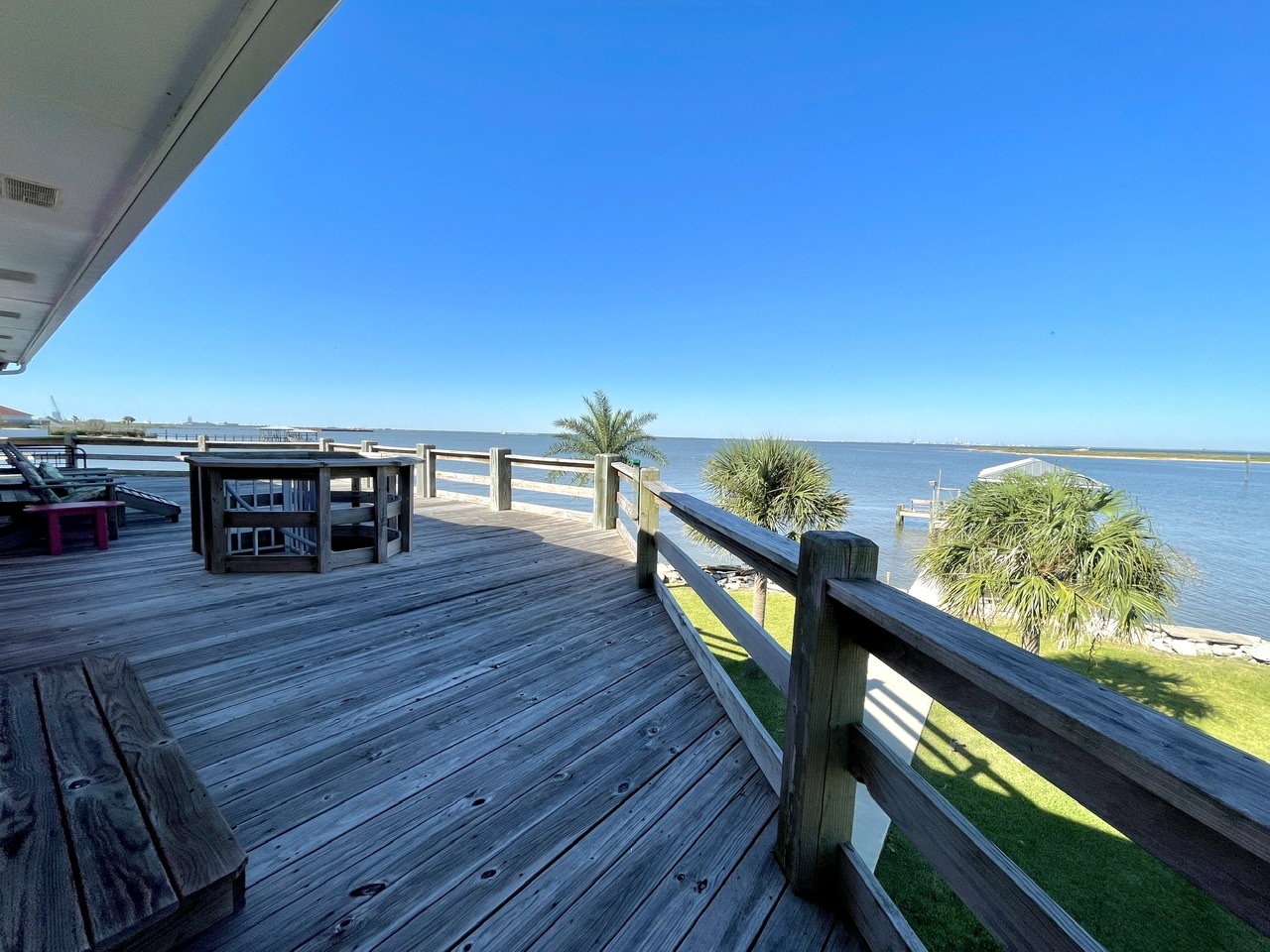 Beach House on the Bay Vacation Rental in Port Bolivar,TX Cobb Real