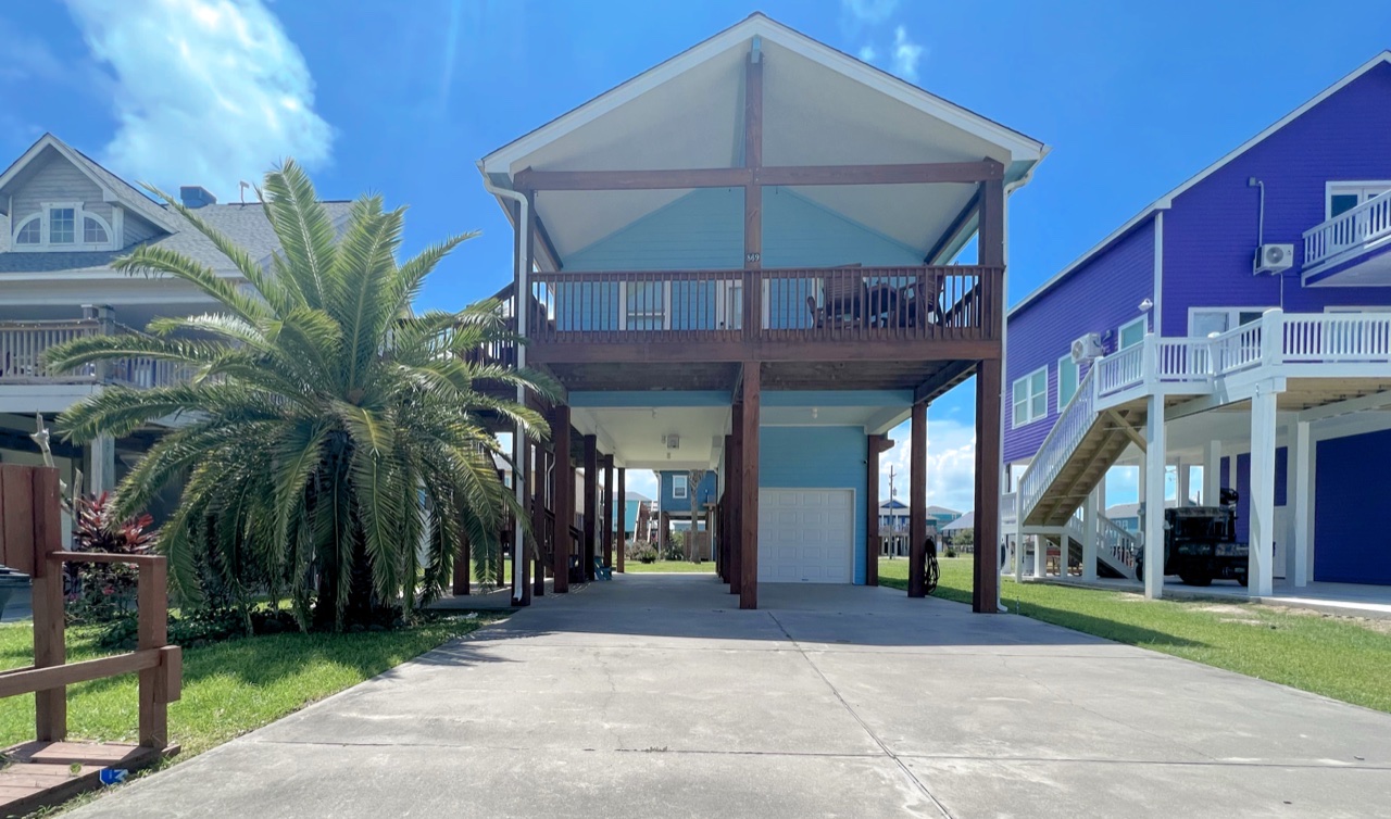 Blue Beacon Vacation Rental in Crystal Beach,TX Cobb Real Estate