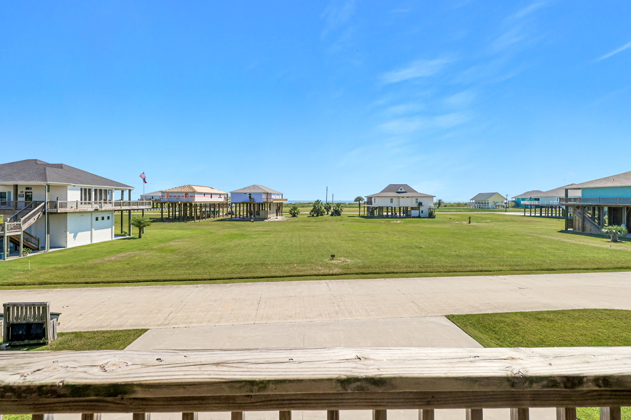 Chateau Mingo Vacation Rental in Port Bolivar,TX Cobb Real Estate