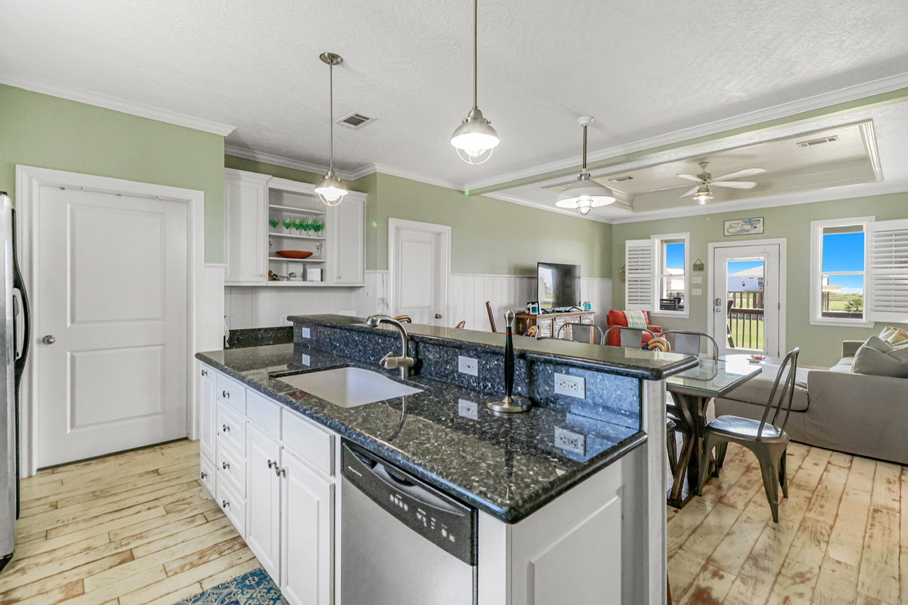 Chateau Mingo Vacation Rental in Port Bolivar,TX Cobb Real Estate