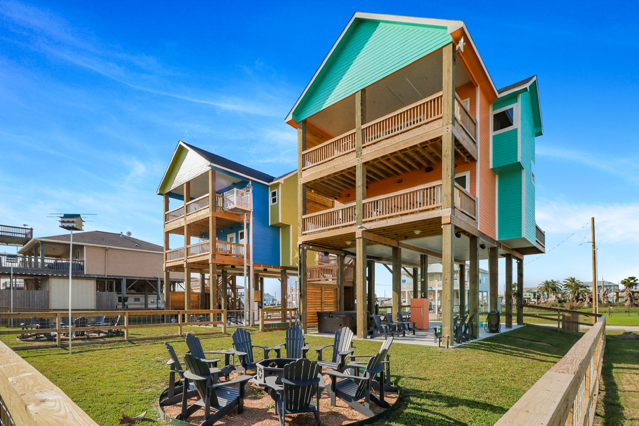 Coral Breeze Vacation Rental in Crystal Beach,TX Cobb Real Estate