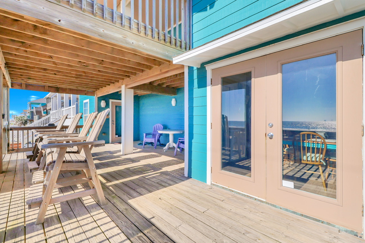 A Texas Star Vacation Rental in Crystal Beach,TX Cobb Real Estate