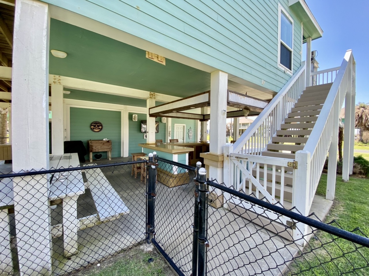 Stay Salty Vacation Rental in Crystal Beach,TX Cobb Real Estate