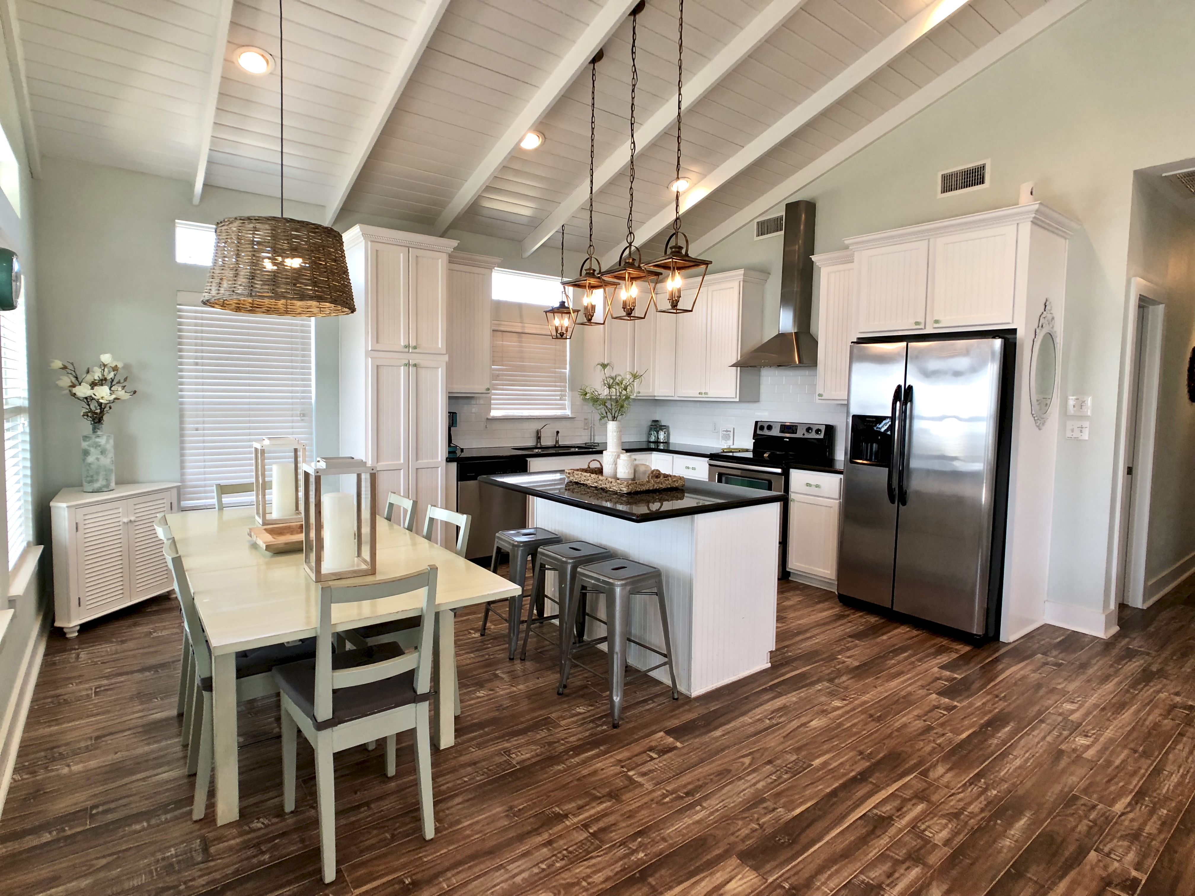 Chillax Inn Vacation Rental in Crystal Beach,TX Cobb Real Estate