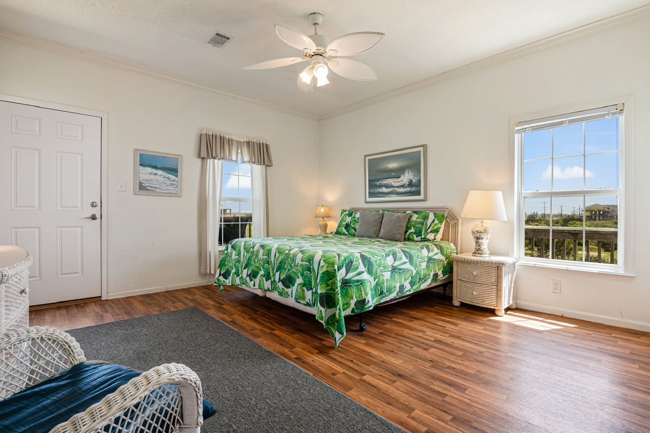 Camelot Vacation Rental in Caplen,TX Cobb Real Estate