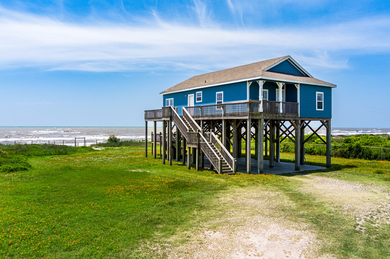 Camelot Vacation Rental in Caplen,TX Cobb Real Estate