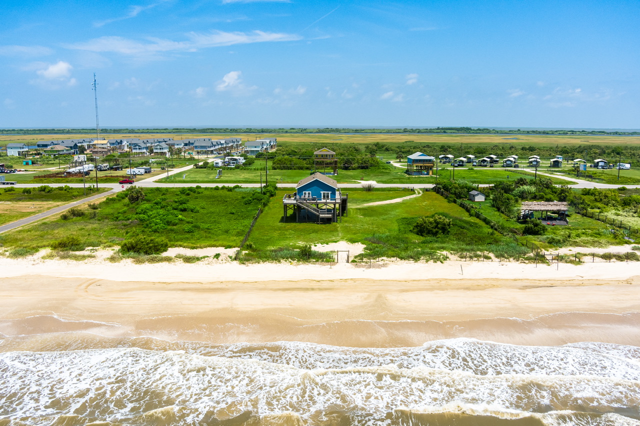 Camelot Vacation Rental in Caplen,TX Cobb Real Estate