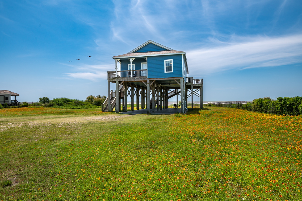 Camelot Vacation Rental in Caplen,TX Cobb Real Estate