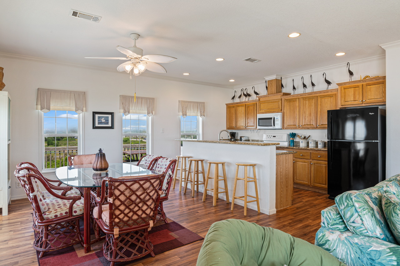 Camelot Vacation Rental in Caplen,TX Cobb Real Estate