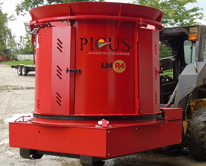 Picus Skidsteer Straw Bale Choppers SelfLoad, Square & Round
