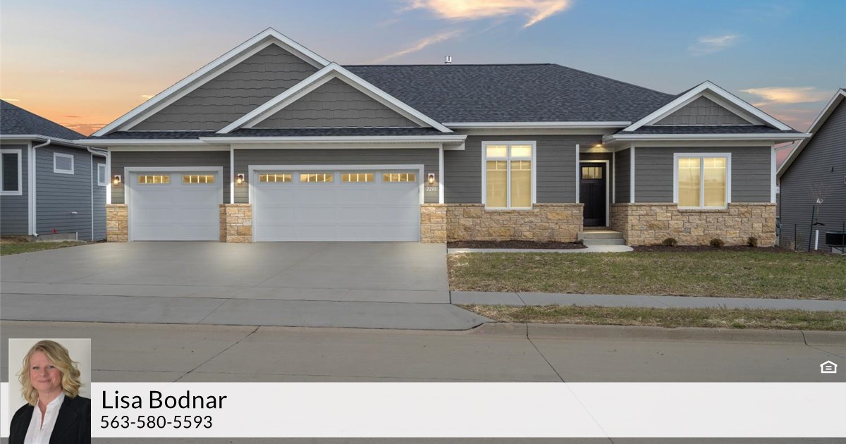 2246 Eldie Dr, Asbury, IA 52002