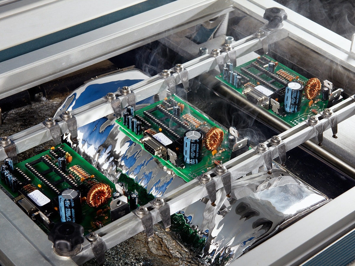 Wave and Reflow Soldering PIEK