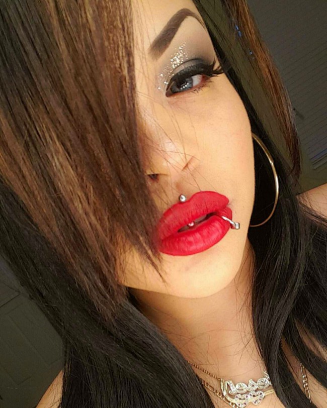 Medusa piercing [50 Ideas] Pain Level, Healing Time, Cost, Experience