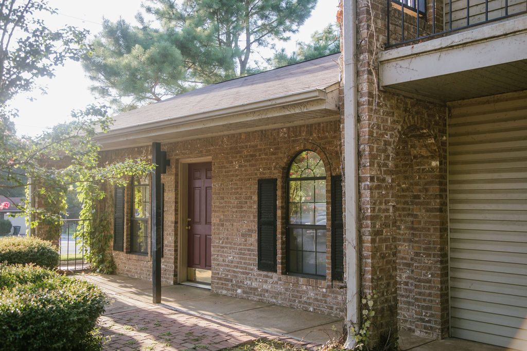 Magnolia Place Apartments, Fayetteville, AR Pierce Properties