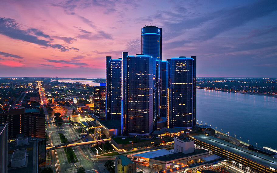 Detroit Marriott at the Renaissance Center Pier Pressure