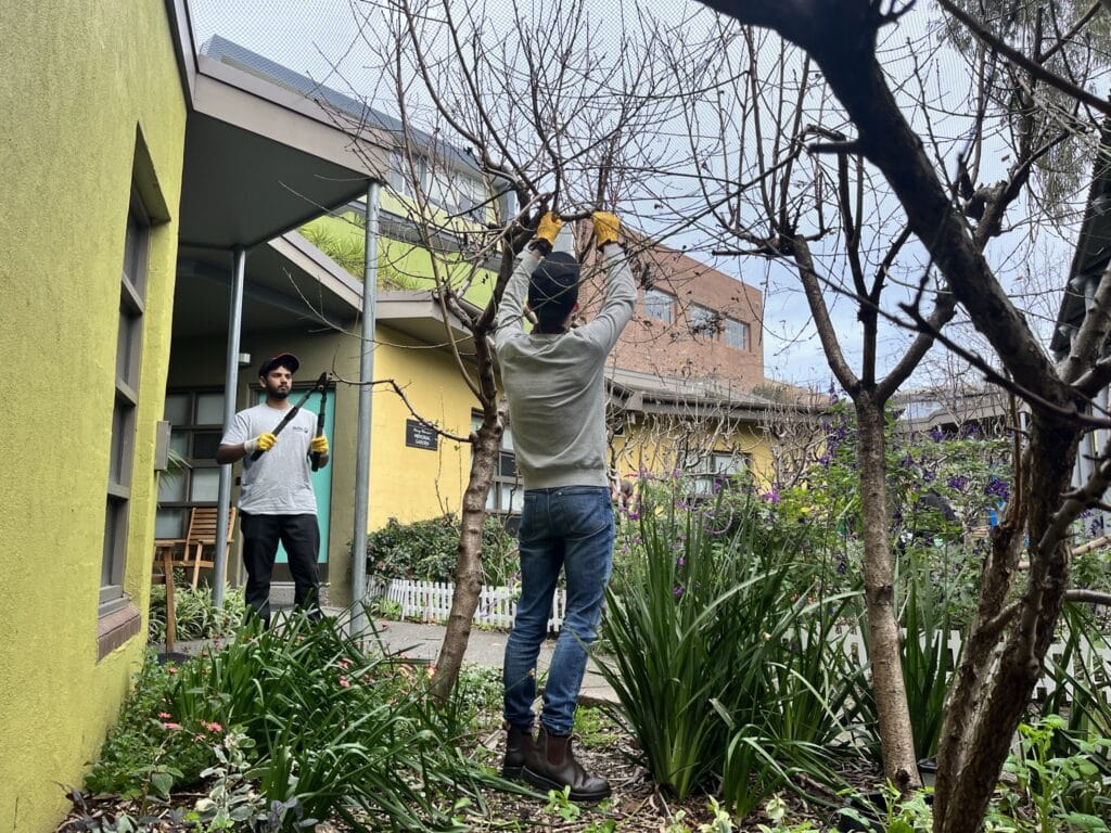 Pitching in for Upton Rd Youth Refuge Property Industry Foundation