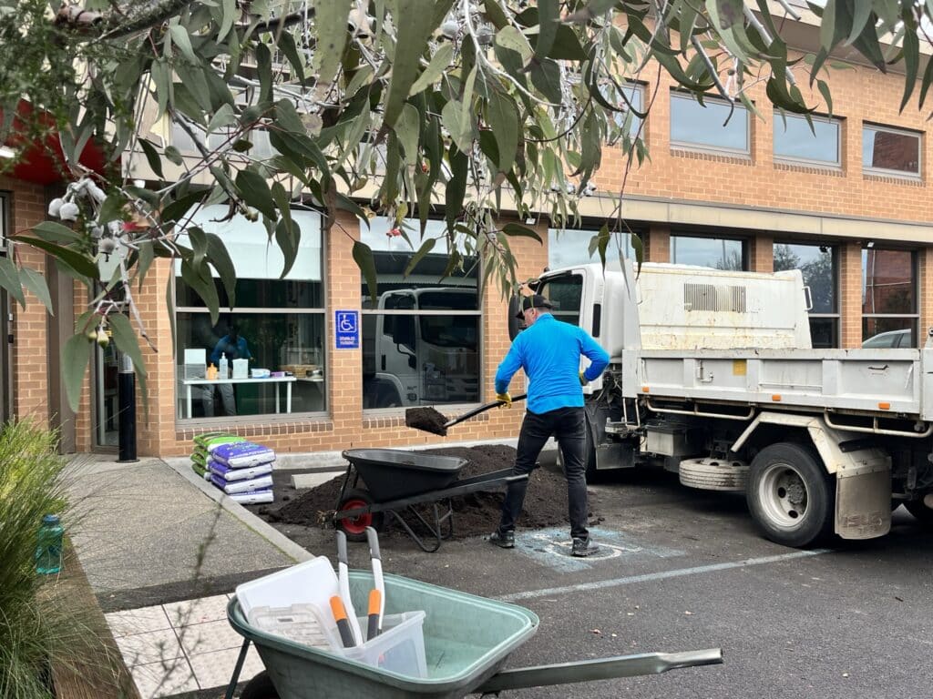 Pitching in for Upton Rd Youth Refuge Property Industry Foundation