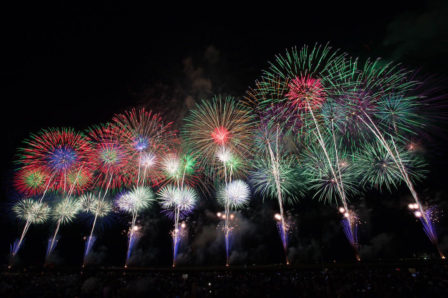 能代花火2016の穴場！駐車場アクセス情報や場所取りのコツ ぴこれぽーと