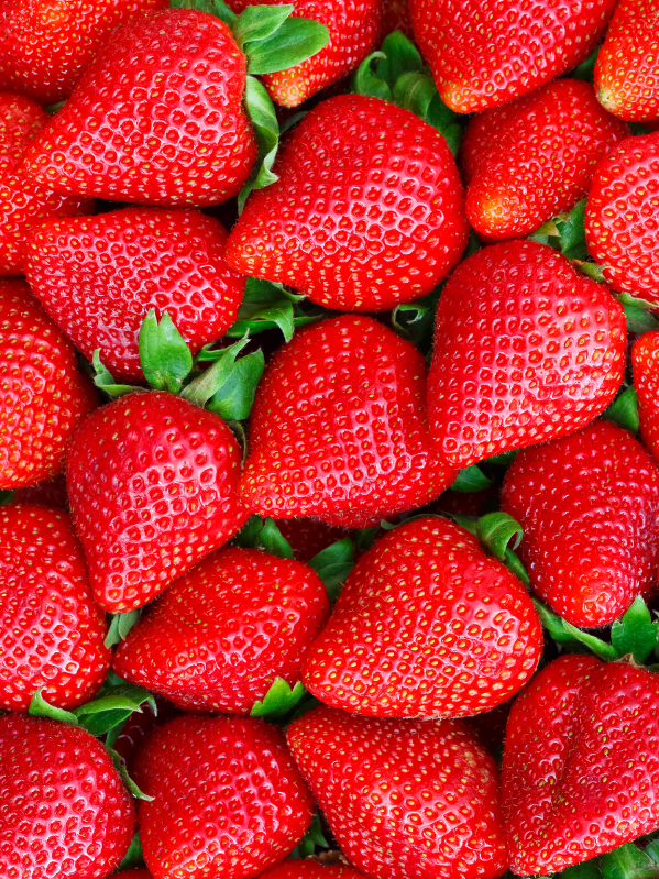 4 Crucial Tips To Help Keep Your Strawberries Fresh Longer Piled Plates