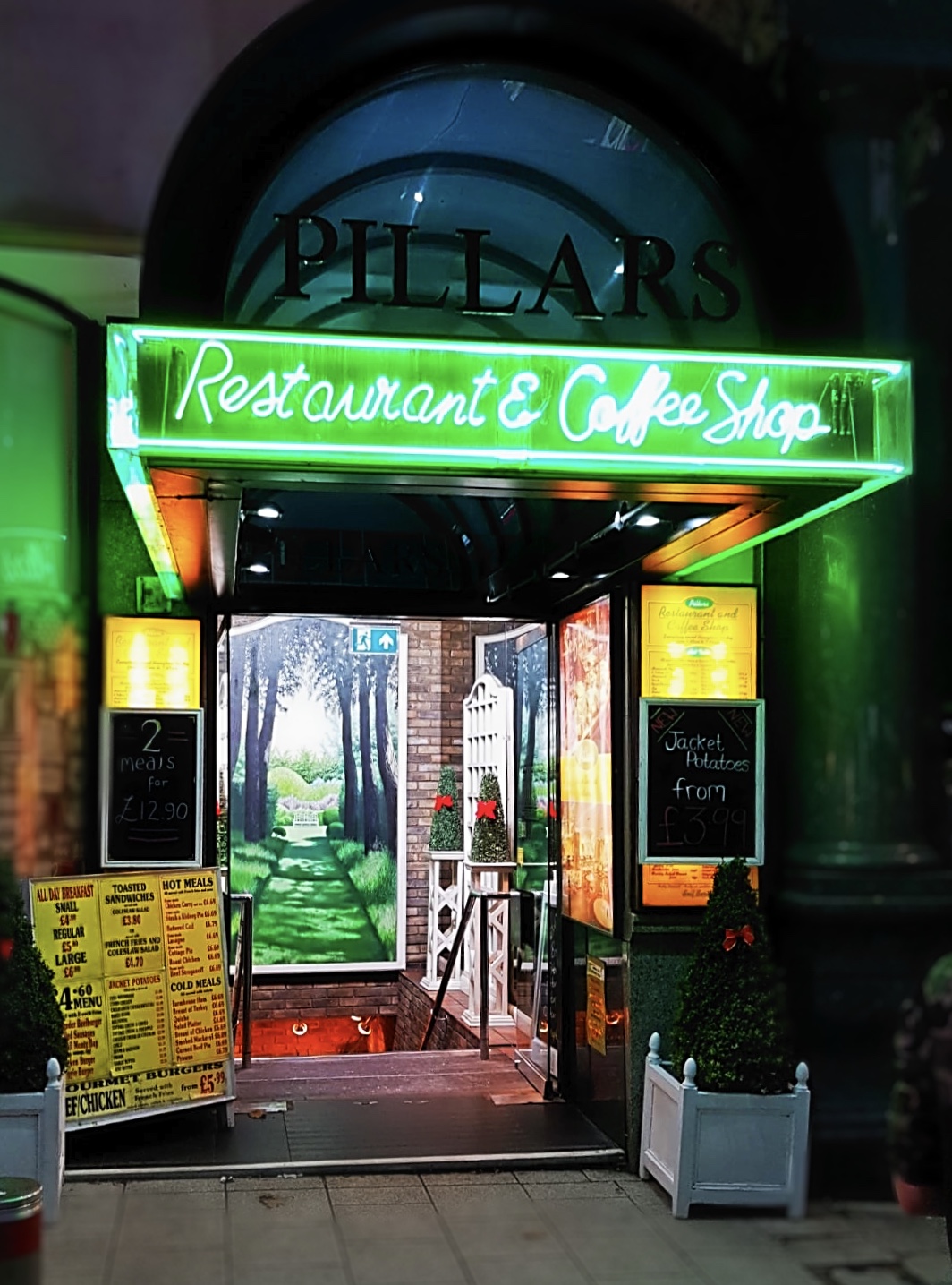 Pillars Restaurant