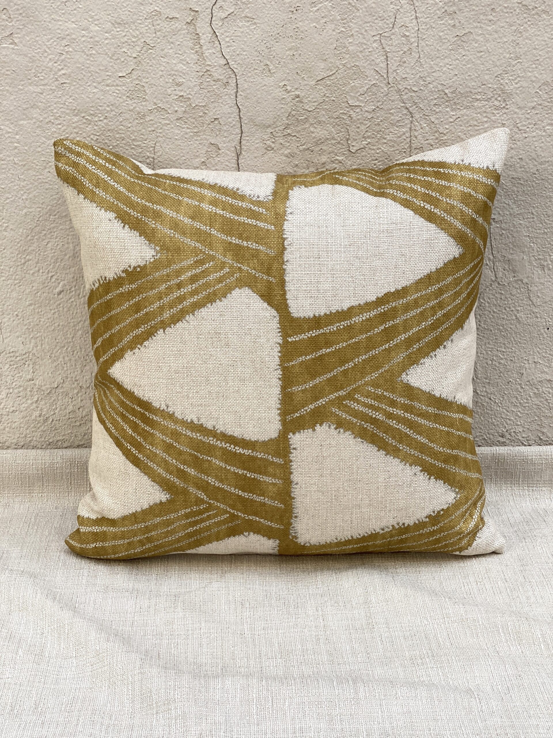 Zoffany Kanoko Pillows Pillow Punk