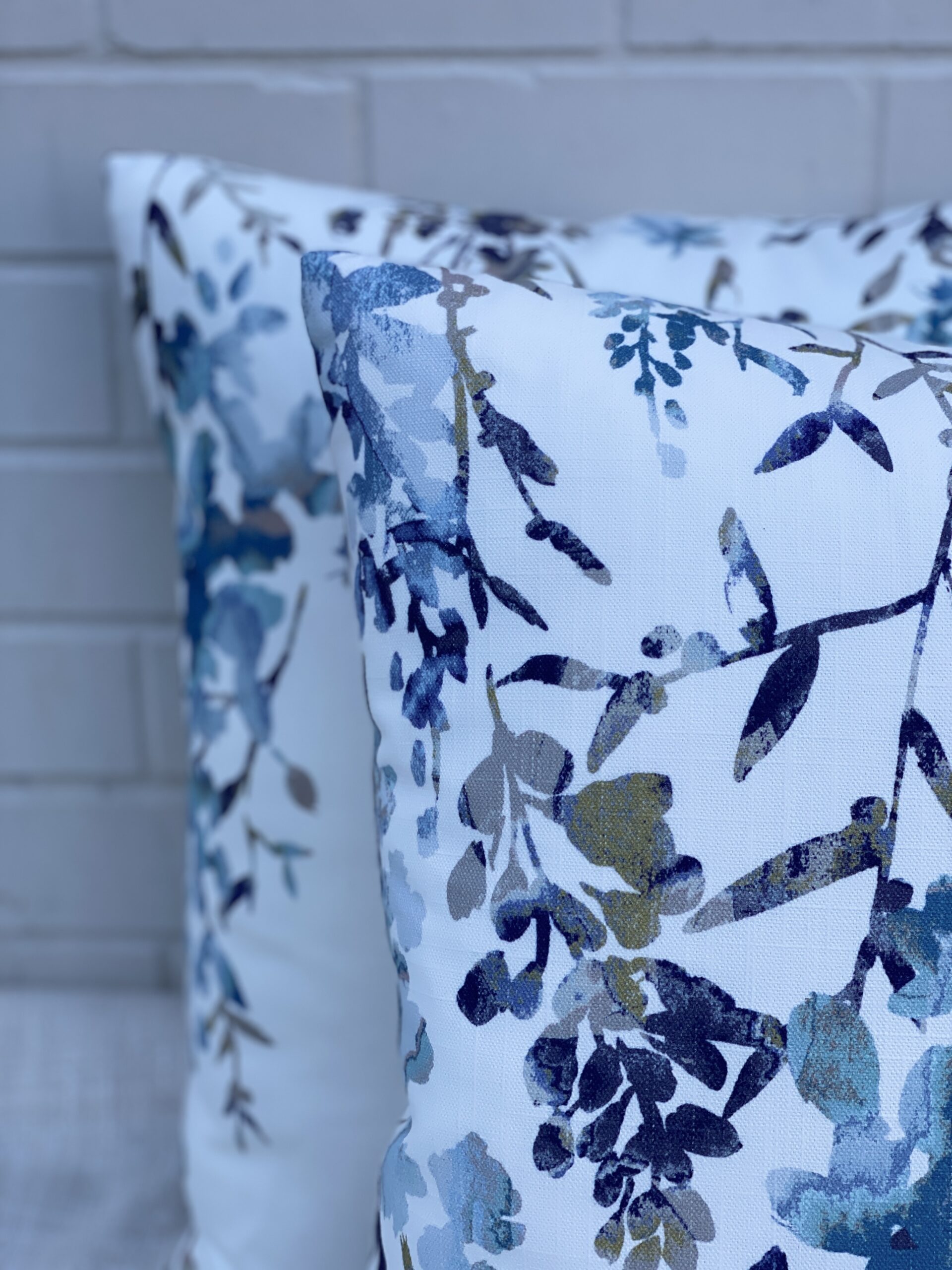 Villa Nova Square Pillows Pillow Punk