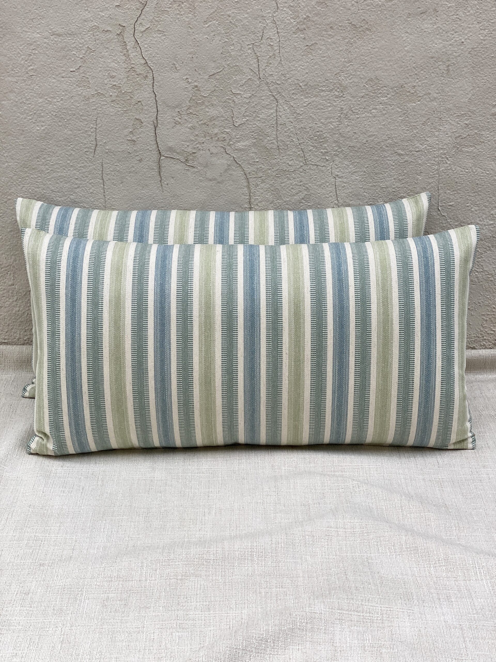 Villa Nova Tay Pillows Pillow Punk