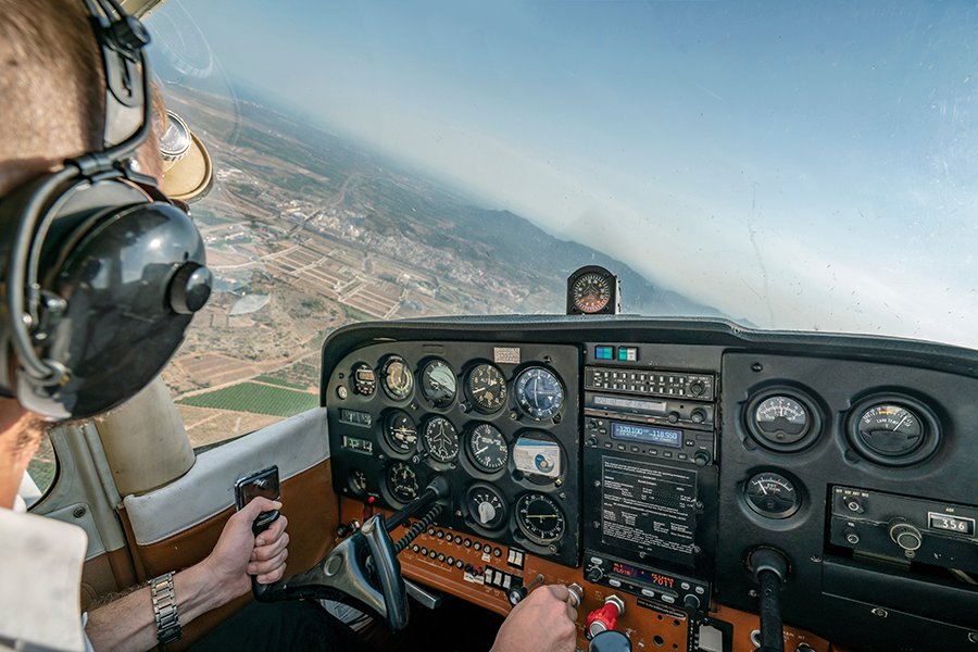 What Is Manifold Pressure? Pilot Institute