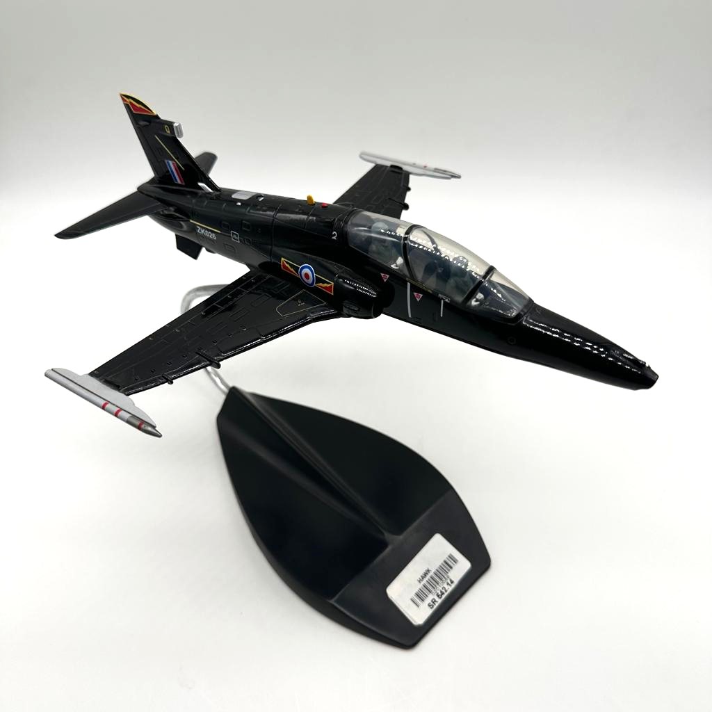 HAWK AIRCRAFT طائرة حربية . Pilot Shop SA