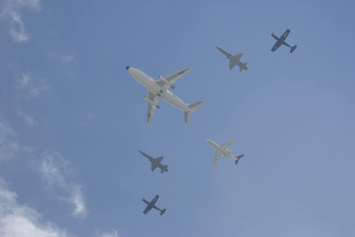Why Do Airplanes Have Different Shaped Wings? Pilot Teacher