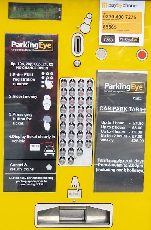 The worse parking machine ever (with 40 buttons) Persistent