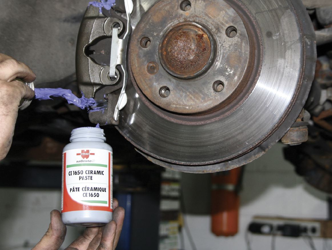 CE 1650 Ceramic Paste Brake Treatments Brake Chemicals