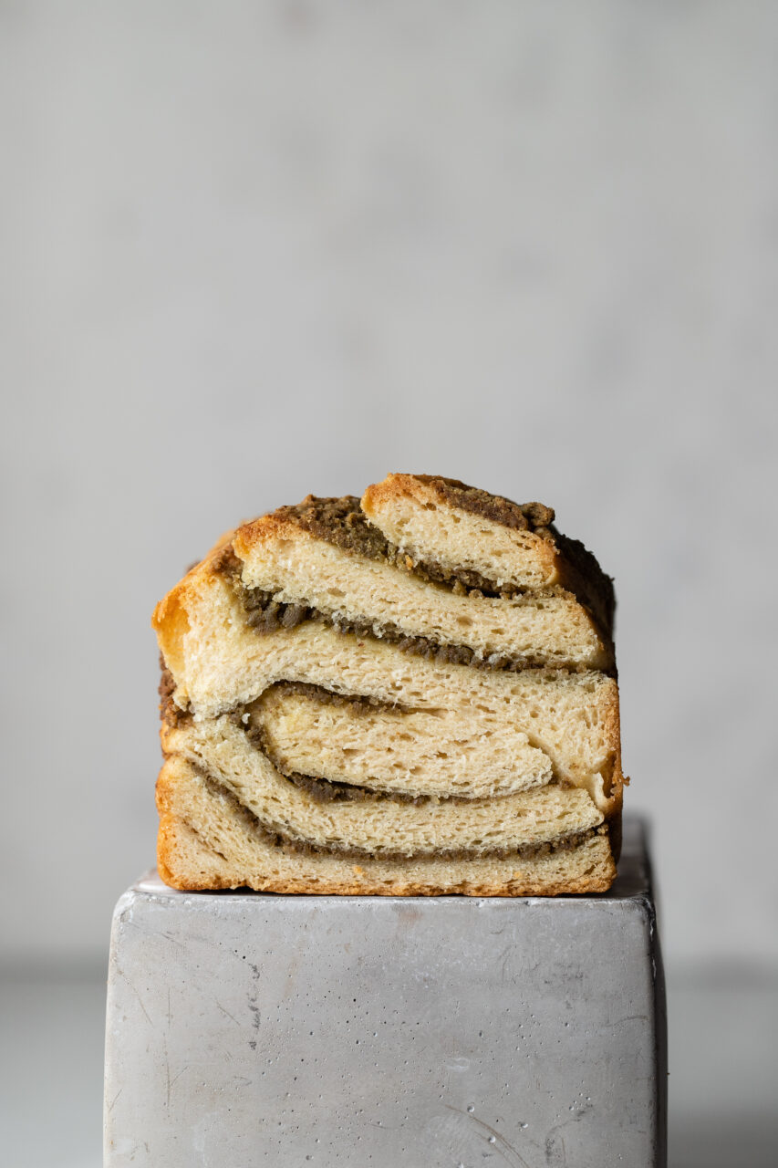 Babka de pesto Pesto babka PimientaDulce