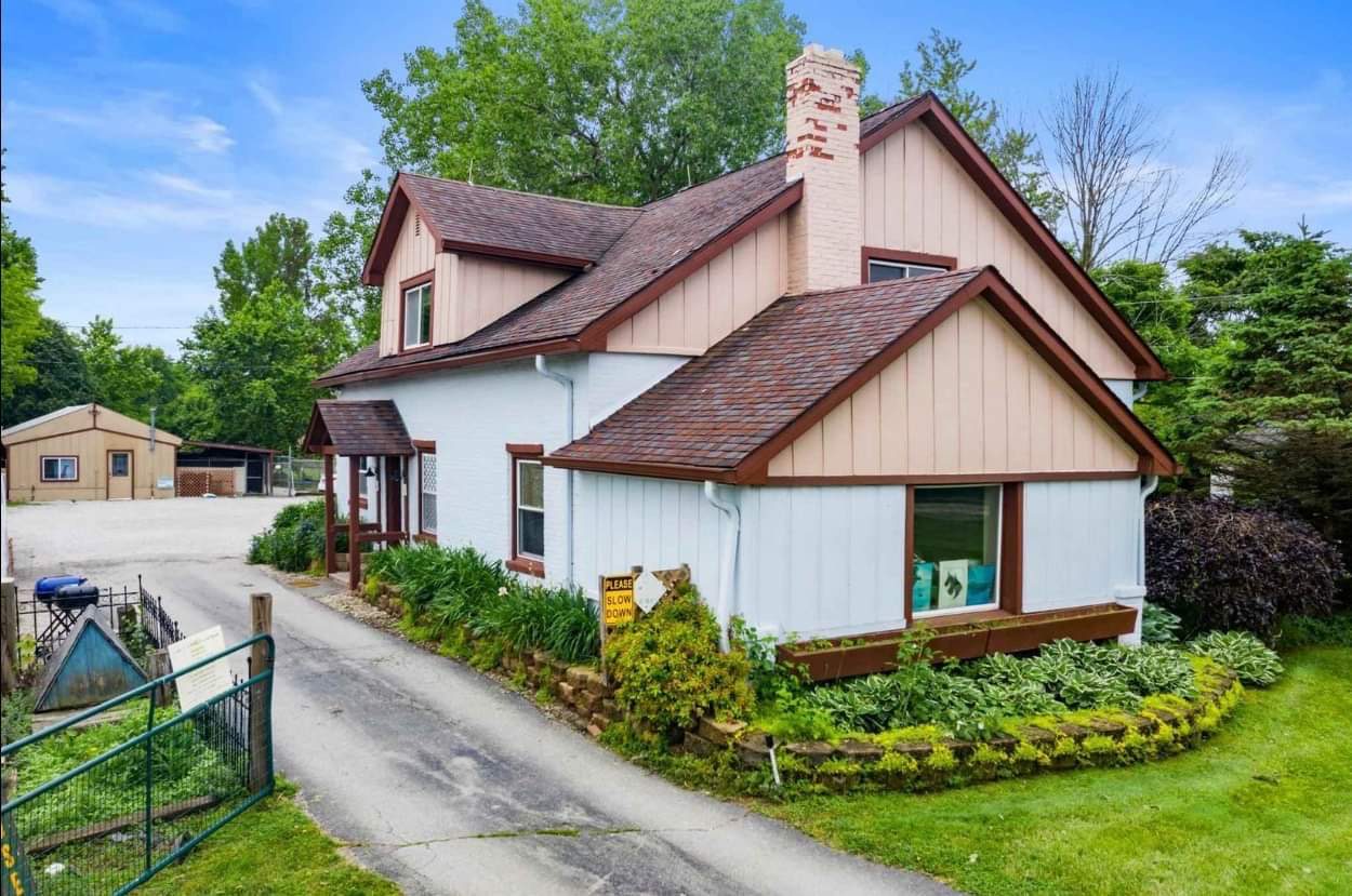 Dog & Cat Boarding in Muncie, IN American PineAcre Kennels
