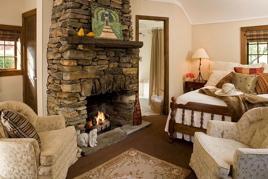 Tryon Bed and Breakfast NC Mountains 1906 Pine Crest Inn