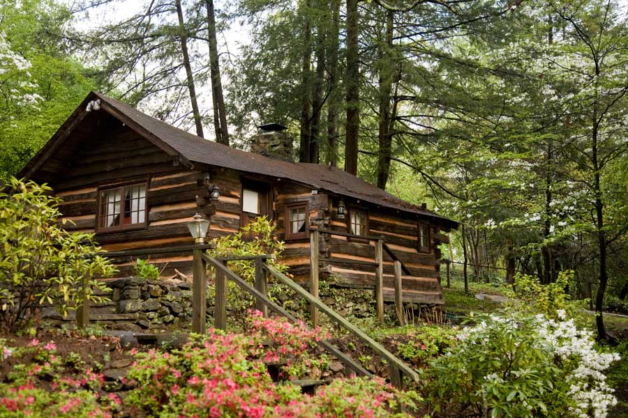 Places to Stay in Tryon NC Cabins at 1906 Pine Crest Inn