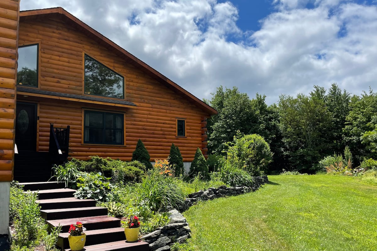 Lodging Pine Hollow Lodging