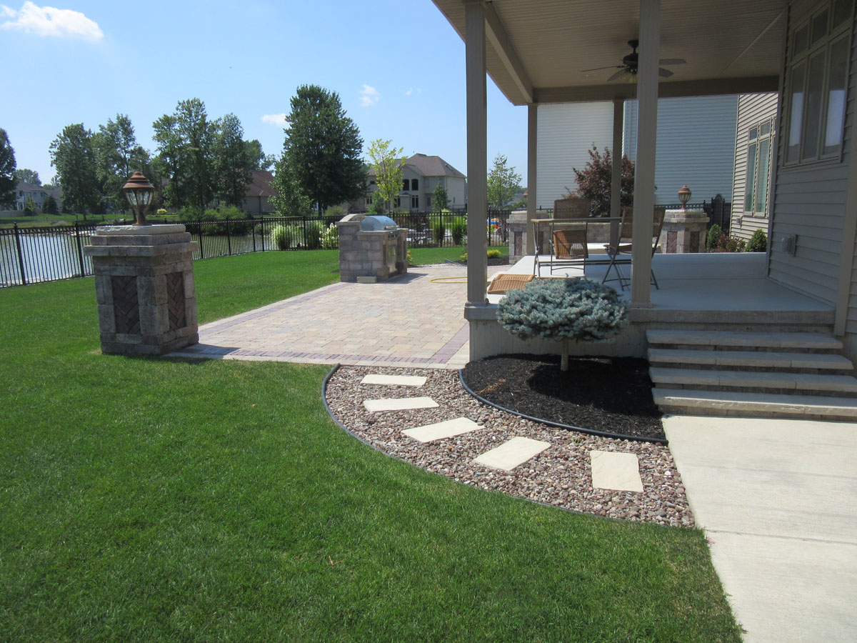 Patios, outdoor living areas West Seneca, NY Pinelli Landscaping