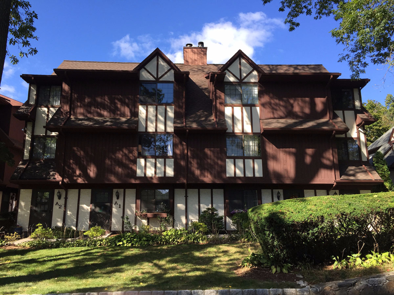 Stamford Complexes Hayes House Condominiums