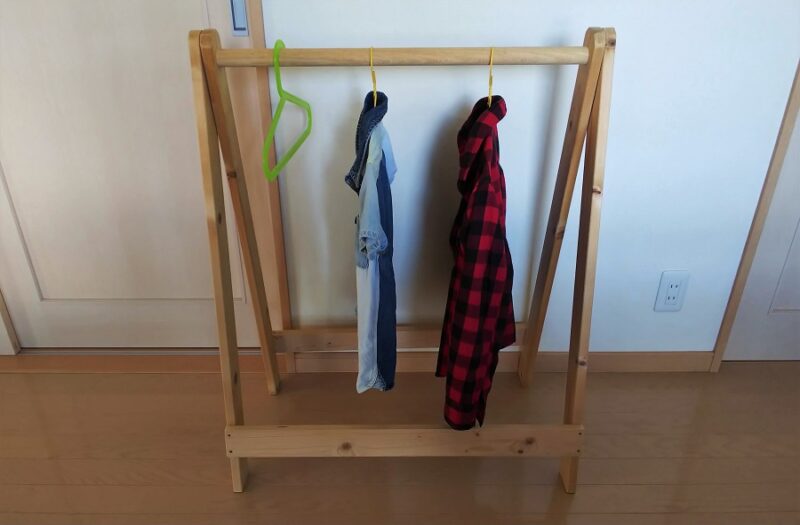 子供服をすっきり収納【DIY】幼児から小学生まで使える木製ハンガーラックの作り方 ちえブログ
