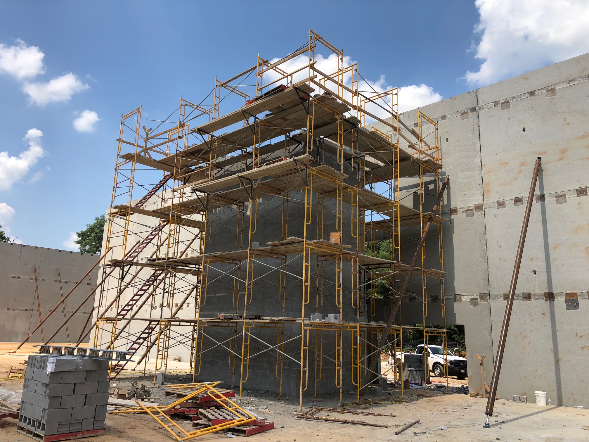 Louisville Self Storage Pinnacle Contracting