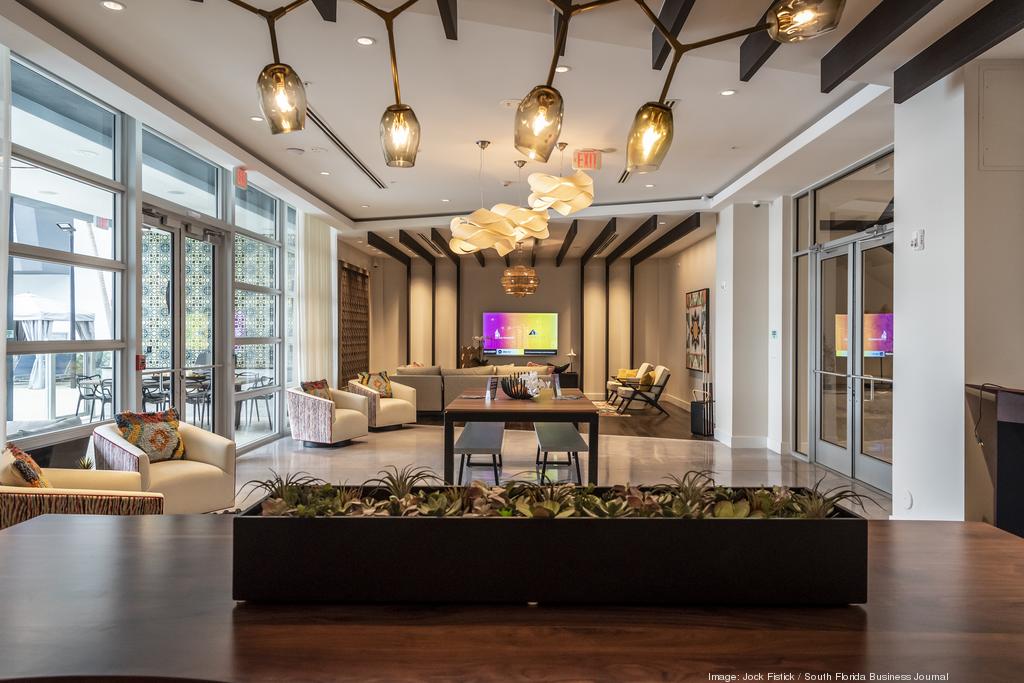 Pinnacle, Ascend sell Miami apartment complex for 98M (Photos