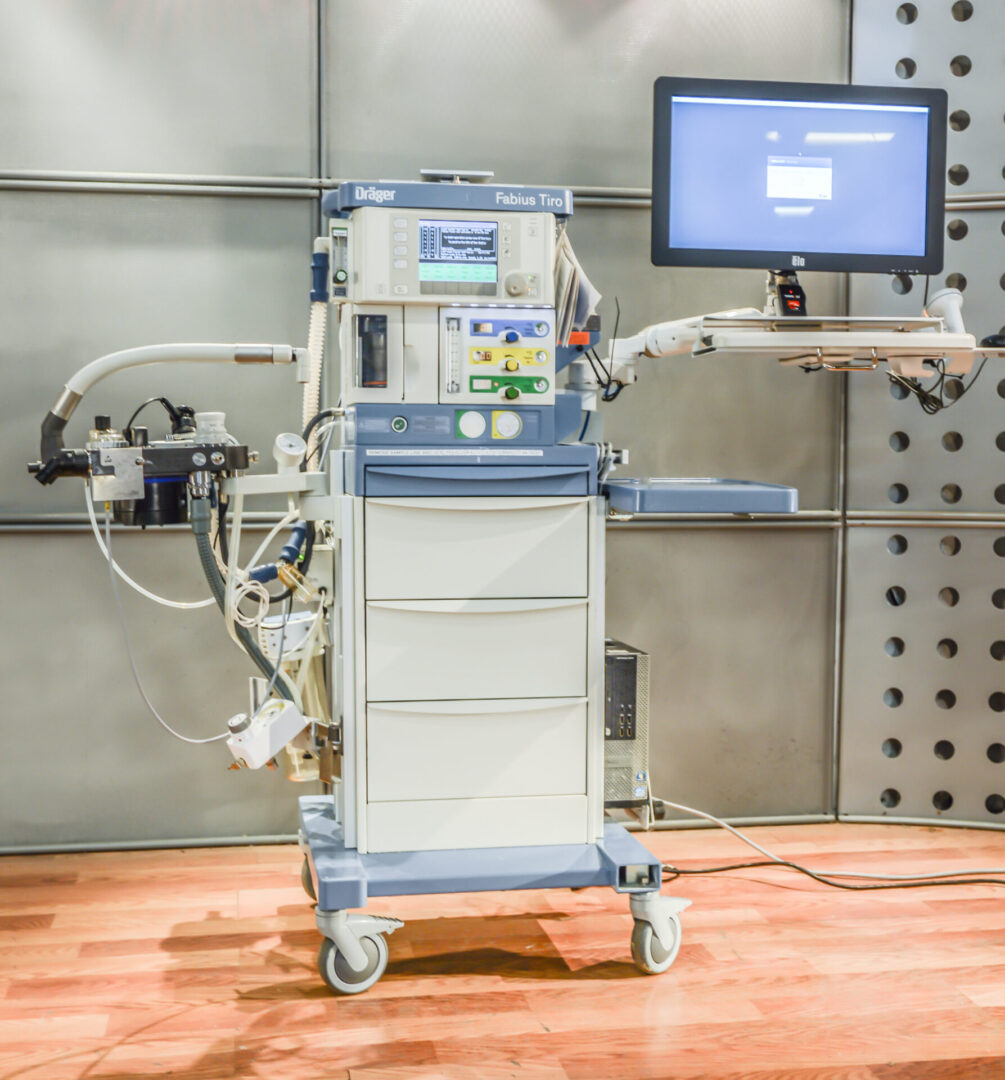 Dräger Fabius Tiro Anesthesia Machine 3.37A Draeger Pinnacle Medical